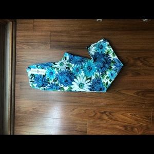 70’s Floral Print Capris